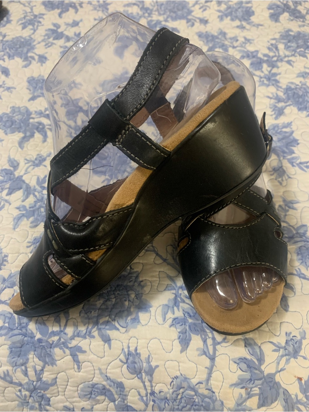 Earth Origins Black Leather Wedge Sandals